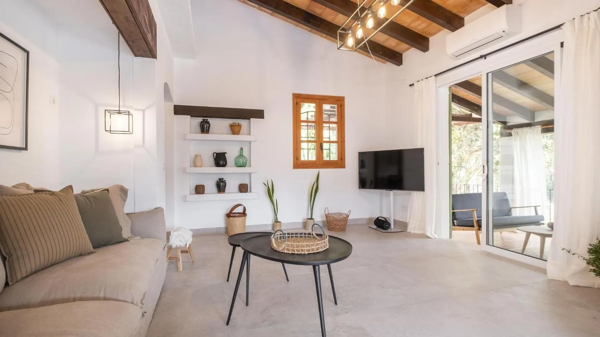 Дом отдыха Villa Can Bon Jesus By Sunvillas Mallorca Польенса